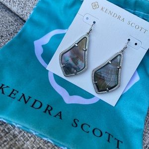Kendra Scott Alex Black Pearl Silver Earrings